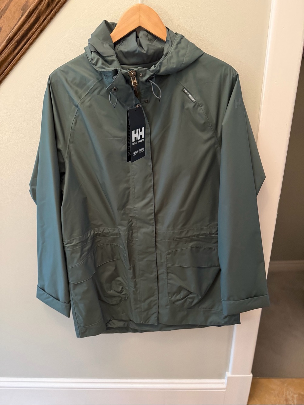 Helly Hansen Ladies XL Hooded Rain Jacket - Olive Green